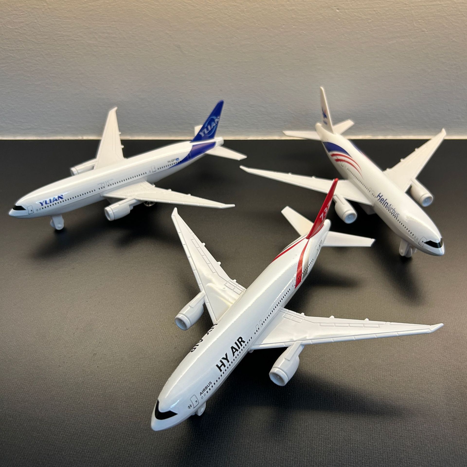 Miniatur-Flugzeugmodell Kinder – Model Airplane Plastic Bewertung und Preis